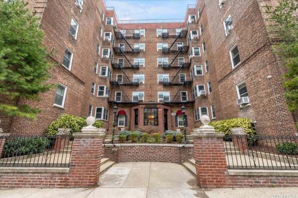 3 beds, 2 baths, 1,500 sqft, $4,700, Unit 519-20