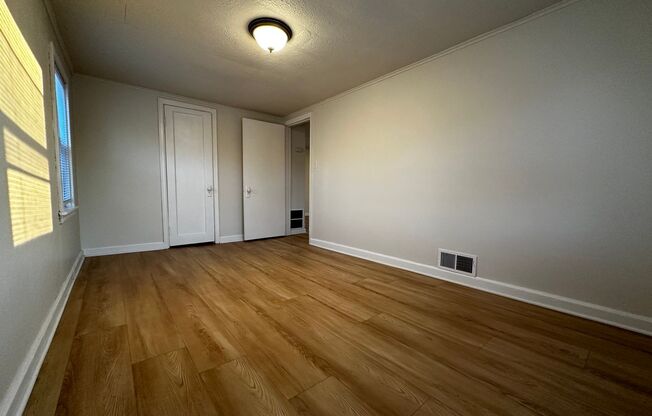 1 bed, 1 bath, $745, Unit Upper