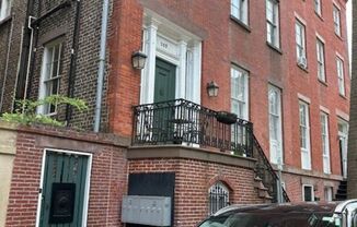 203 E. York St.