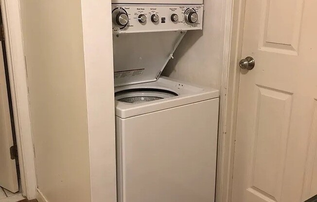 91 Spring St Apt 17