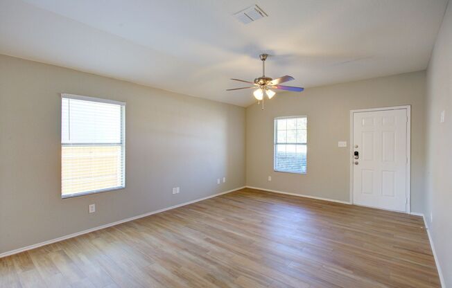 Available August:  3 Bed | 2 Bath | No Pets Allowed - River Oaks