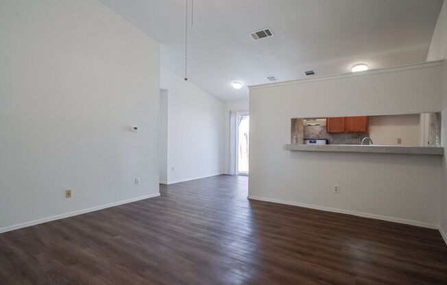 612 Greenlawn Blvd