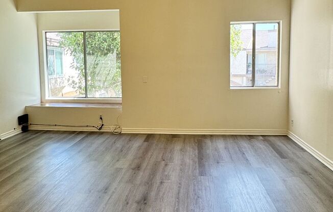 RENT SPECIAL!! $400 OFF SECOND MONTH RENT - Spacious 3 Bedroom 2 Bath Condo in Hawaiian Gardens