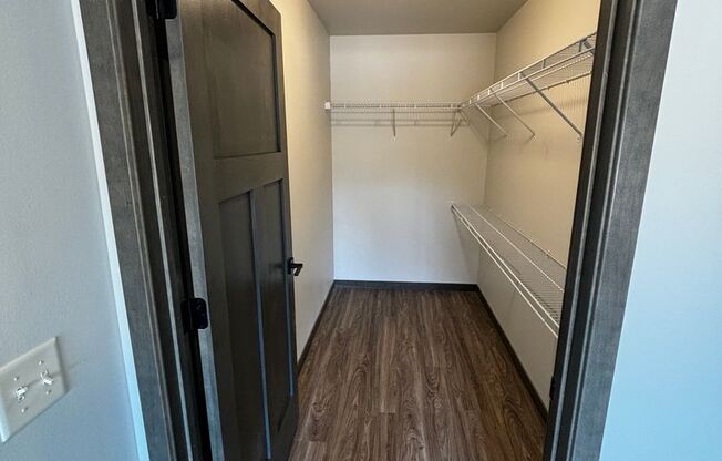 3 beds, 2 baths, 1,512 sqft, $1,695, Unit 713-203