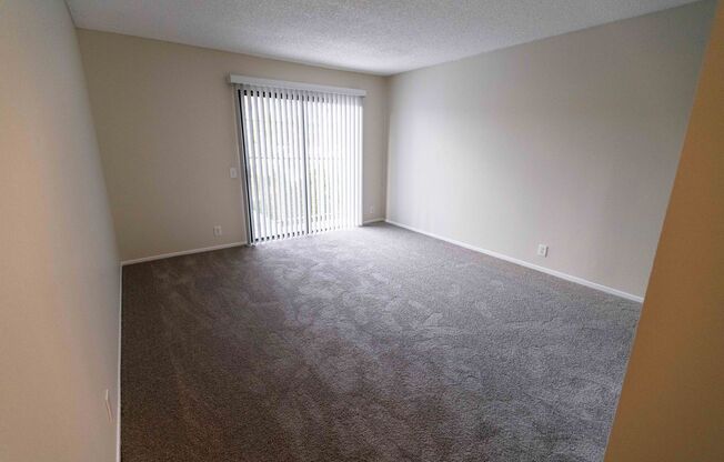 2 beds, 2 baths, 1,250 sqft, $2,198, Unit 32