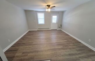 1 bed, 1 bath, 760 sqft, $950, Unit H5 (1BR)
