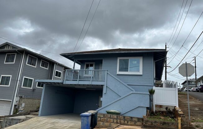 AIEA HEIGHTS NEWLY RENOVATED 4 BEDROOM, 2 BATH Covered garage, lanai with a view, plenty storage space, level back yard