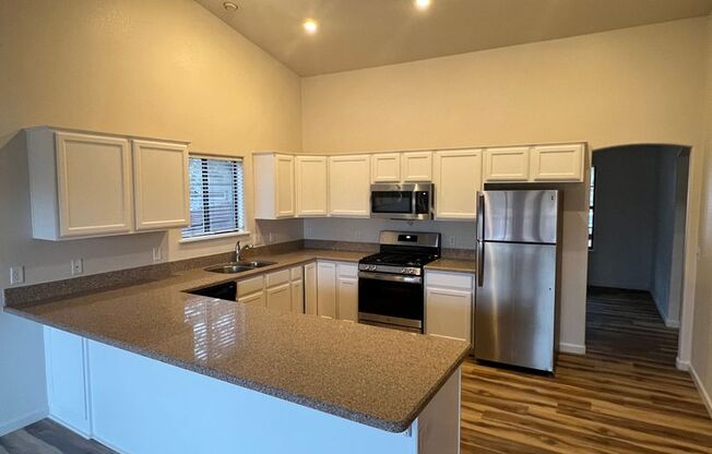 Ponderosa Trails - Beautiful 4 bedroom house $3,495.00