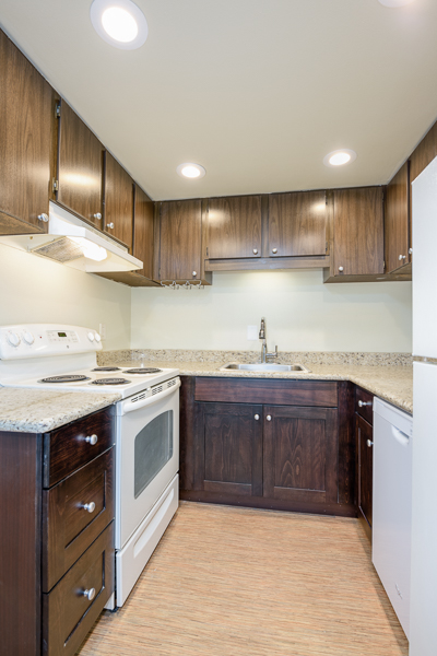 2 beds, 1 bath, 850 sqft, $2,025, Unit 208