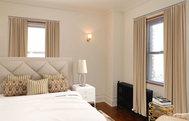 Studio, 1 bath, 320 sqft, $1,455, Unit 273-0910