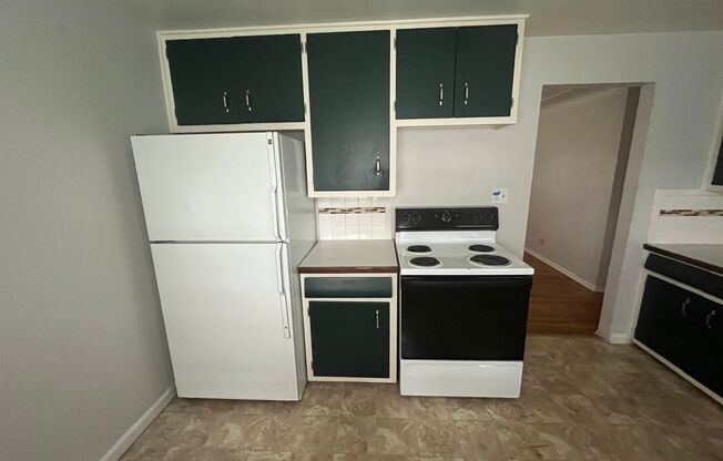 2 beds, 1 bath, 700 sqft, $1,345, Unit 2516