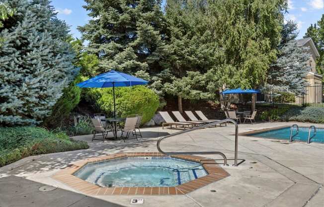 Heritage at Draper Apartments in Draper, Utah Pool and Hot Tub