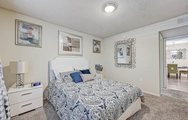 Bedroom with Ceiling Fan at St. Johns Forest Apartments, Jacksonville, FL