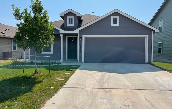 AVAILABLE IN BULVERDE!  In Hidden Trails Subdivision