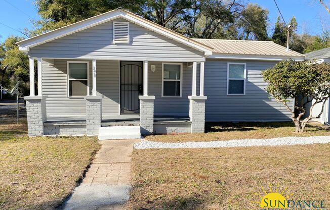 Beautiful 3 Bedroom Home in Crestview!