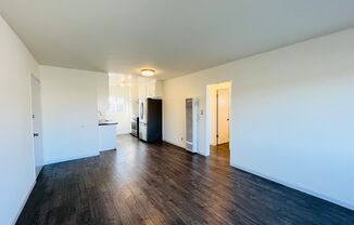 2 beds, 1 bath, $2,495, Unit 5