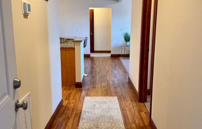 2 beds, 2 baths, 1,200 sqft, $1,425, Unit 20SOA12
