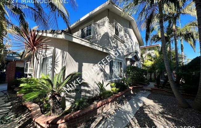 727 MAGNOLIA AVE
