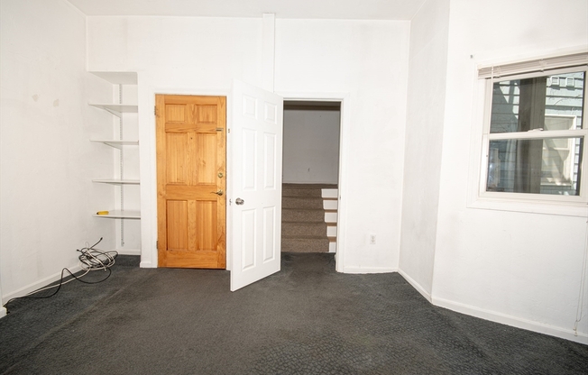703 E BROADWAY