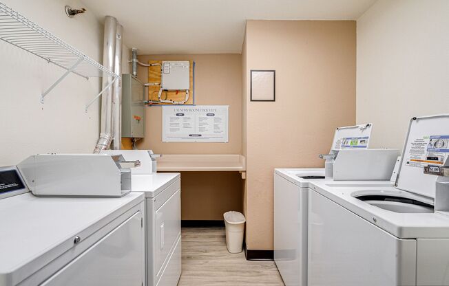 2 beds, 2 baths, 950 sqft, $1,199, Unit 224