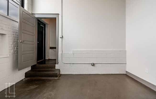 1 bed, 1 bath, $1,585, Unit 727 N. 4th St. Apt. 121