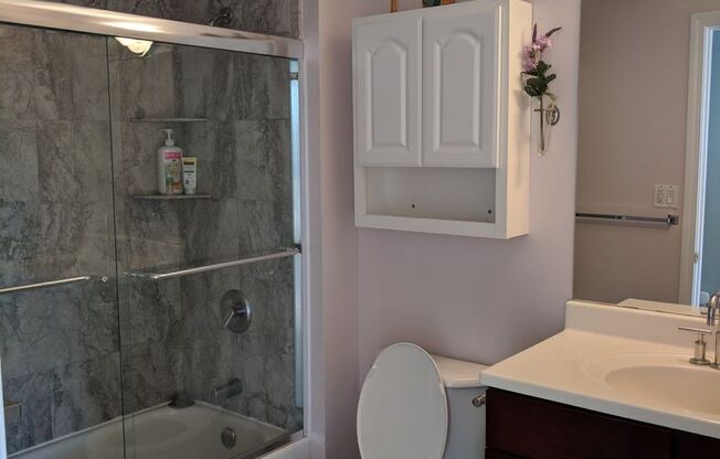 2 beds, 2 baths, $3,800, Unit 616