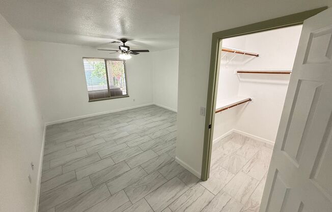 Gorgeous 4Bed/2Bath home located in Ranch House Estates