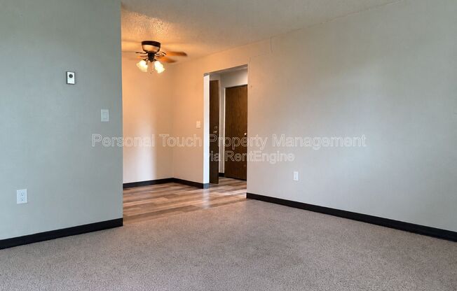 Studio, 1 bath, 400 sqft, $595, Unit 11a