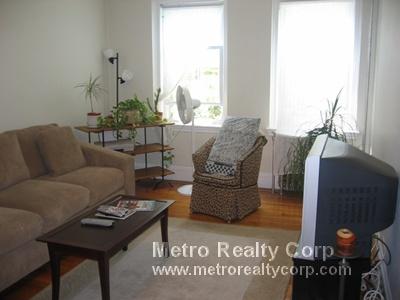 89 STRATHMORE RD