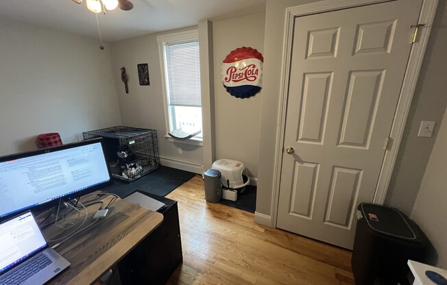 2 beds, 1 bath, $2,900, Unit 1A