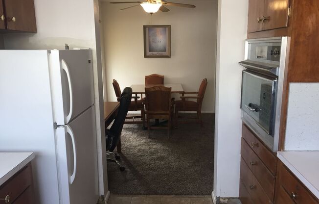 1 bed, 1 bath, 650 sqft, $900, Unit 100