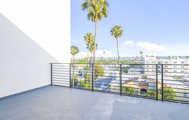 3 beds, 2 baths, 1,400 sqft, $3,700, Unit 502
