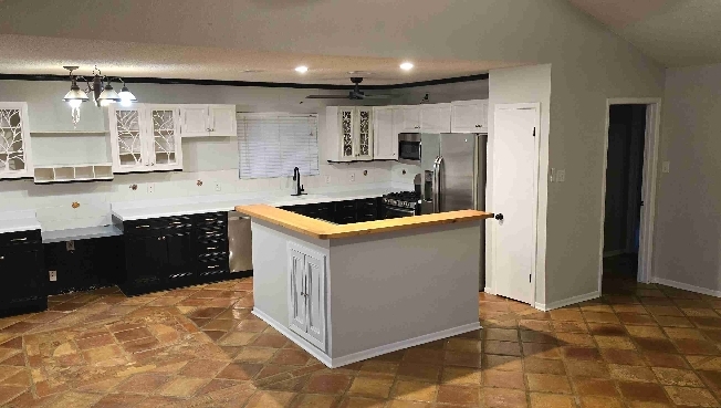 2109 KINGSWAY DR