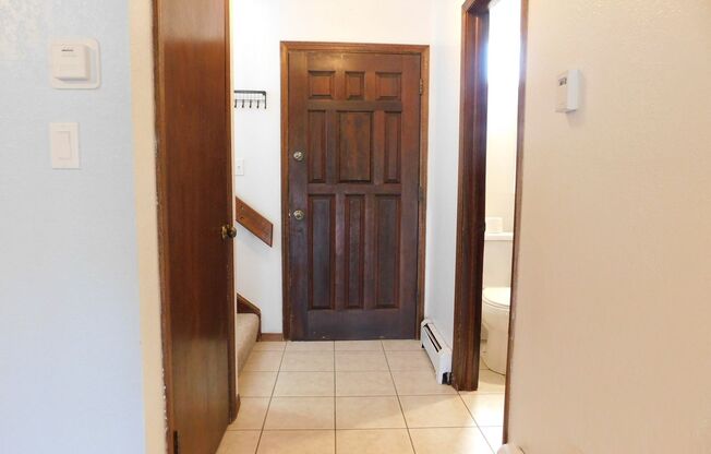 2422 1/2 Hidden Valley Drive