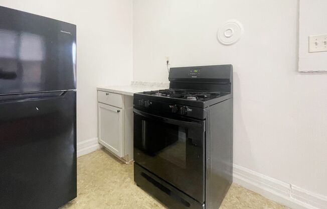 1 bed, 1 bath, 625 sqft, $1,090, Unit 204