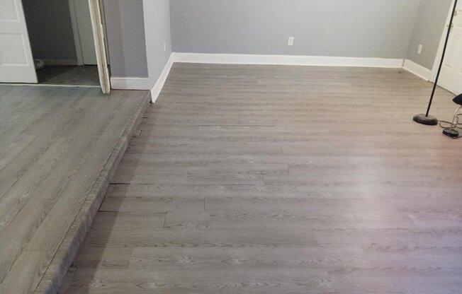 1327 WOODSTONE TER