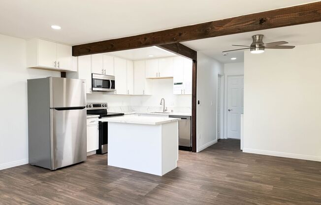 1 bed, 1 bath, 660 sqft, $2,300, Unit 116R