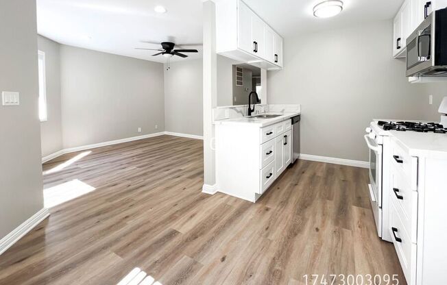 320 W Lomita Ave