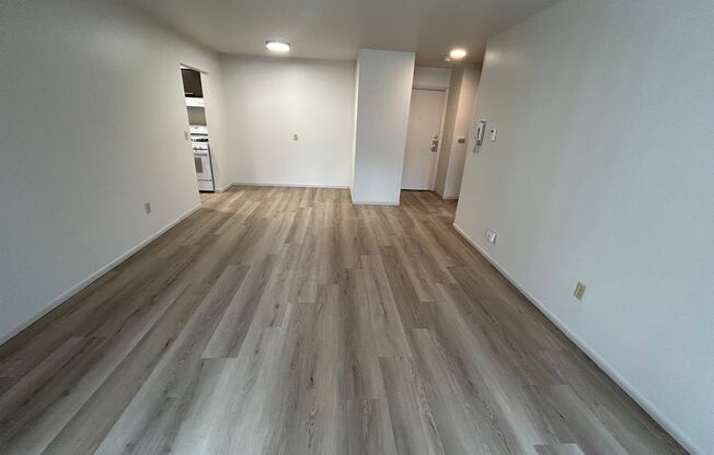 1 bed, 1 bath, $995, Unit 247