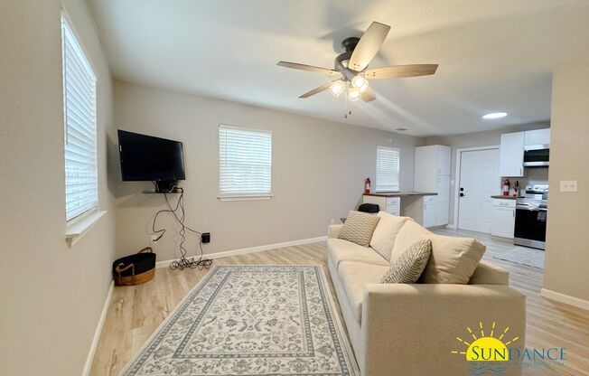 Renovated & Furnished 2-Bedroom Home in Prime Fort Walton Beach!