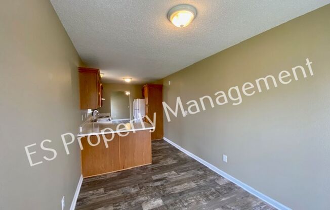 3 beds, 2 baths, $1,495