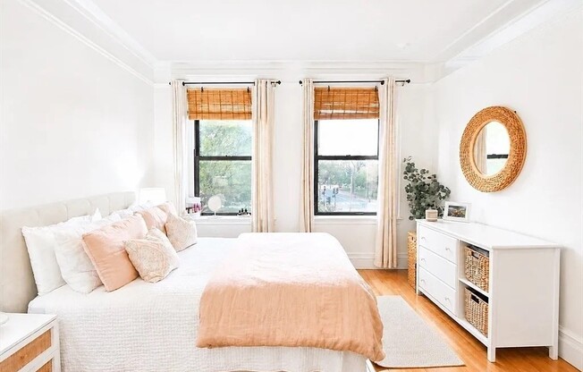 1 bed, 1 bath, 568 sqft, $2,950, Unit 33