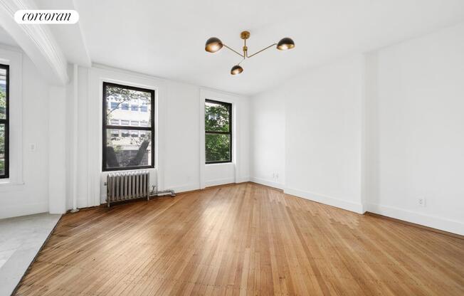 366 CLERMONT AVE