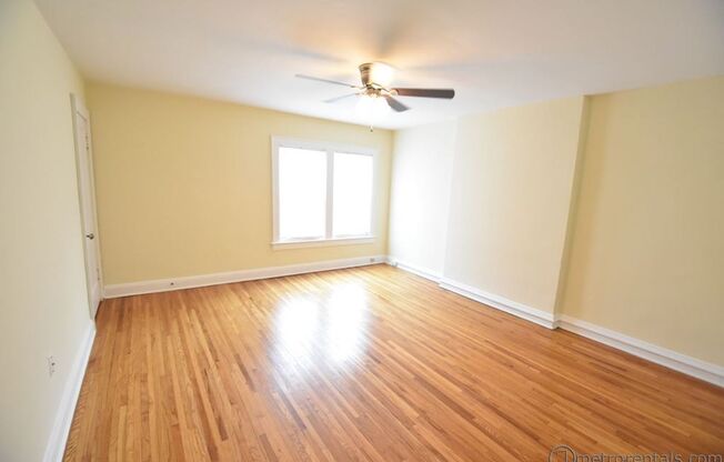 2 beds, 1 bath, 1,152 sqft, $1,495, Unit 1415 Northwest Blvd