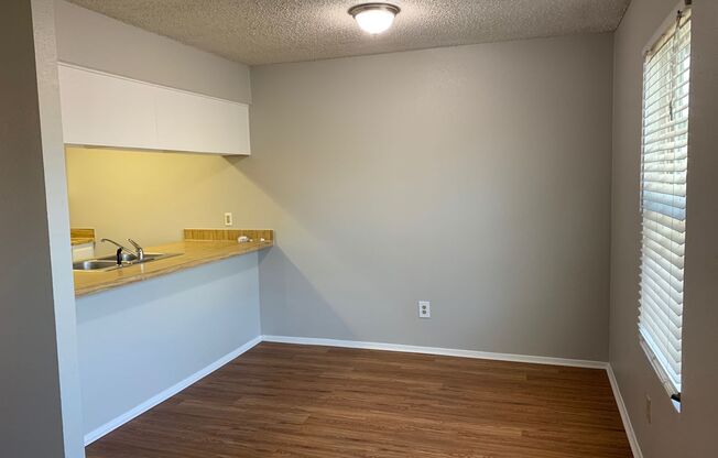 Charming 1-Bedroom Apartment in Fort Worth – 700 Sq. Ft.