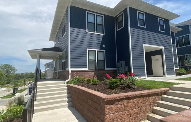 1 bed, 1 bath, 853 sqft, $1,445, Unit 13135 Superior Drive Unit 201 A853 Triplex
