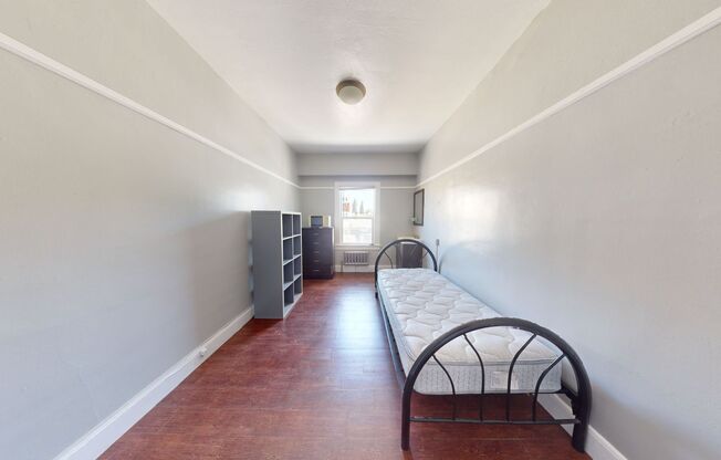 1 bed, 1 bath, 250 sqft, $950, Unit 36