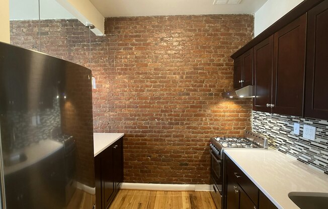 1 bed, 1 bath, $2,400, Unit 4R