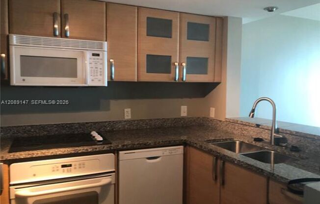 1 bed, 1 bath, $3,250, Unit # 2703