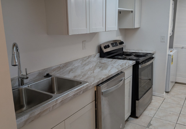 7864 NIAGARA AVE